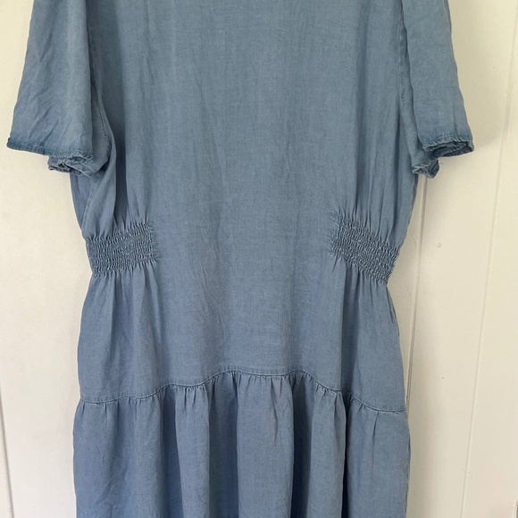 Button Front Side Smocked Denim Tencel Dress Size 1XL - Picture 3 of 4